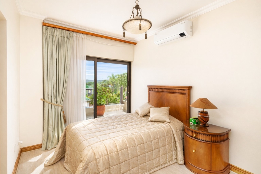 5 Bedroom Property for Sale in Caribbean Beach Club North West